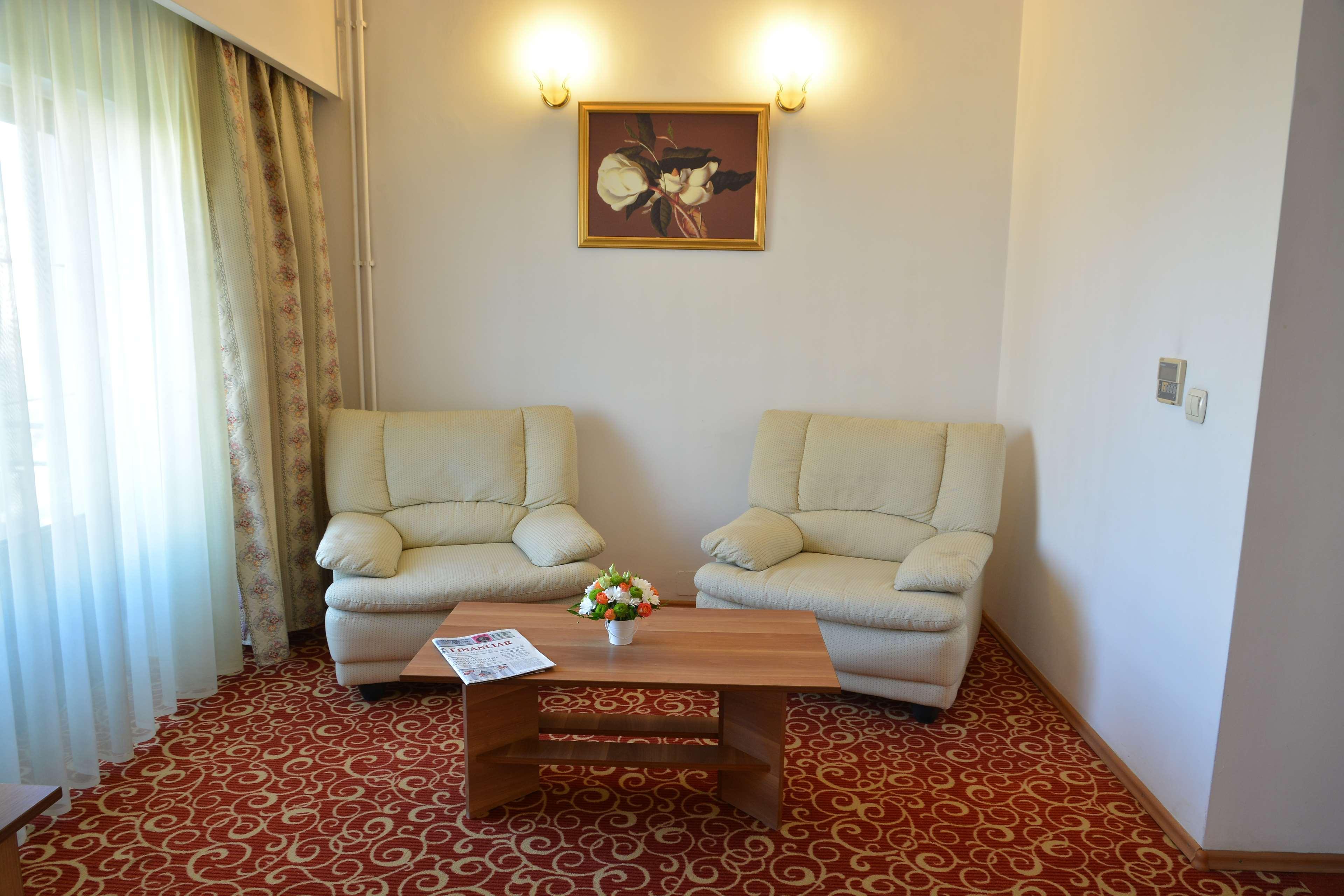 Hotel Central Ploieşti Exterior foto