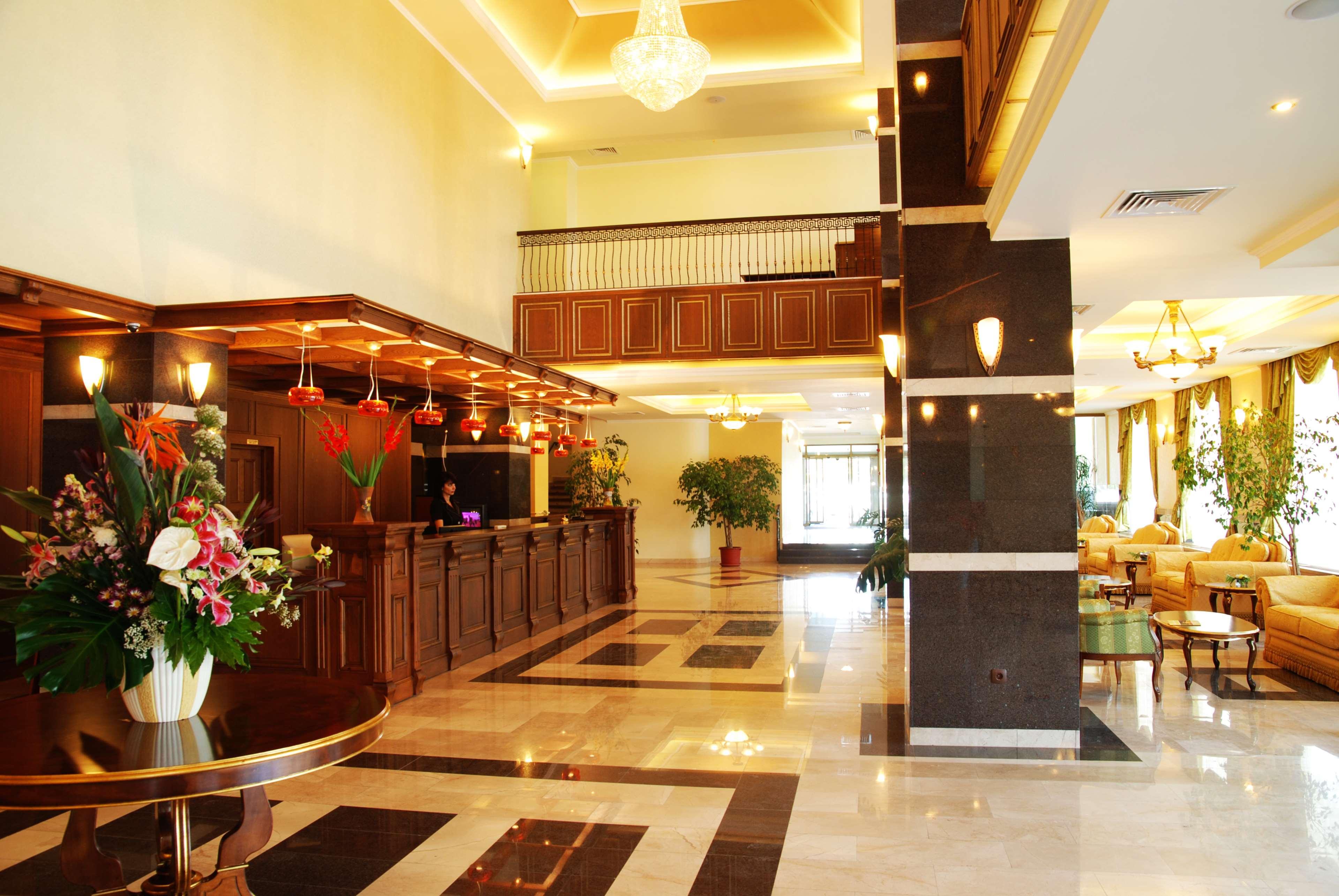 Hotel Central Ploieşti Exterior foto